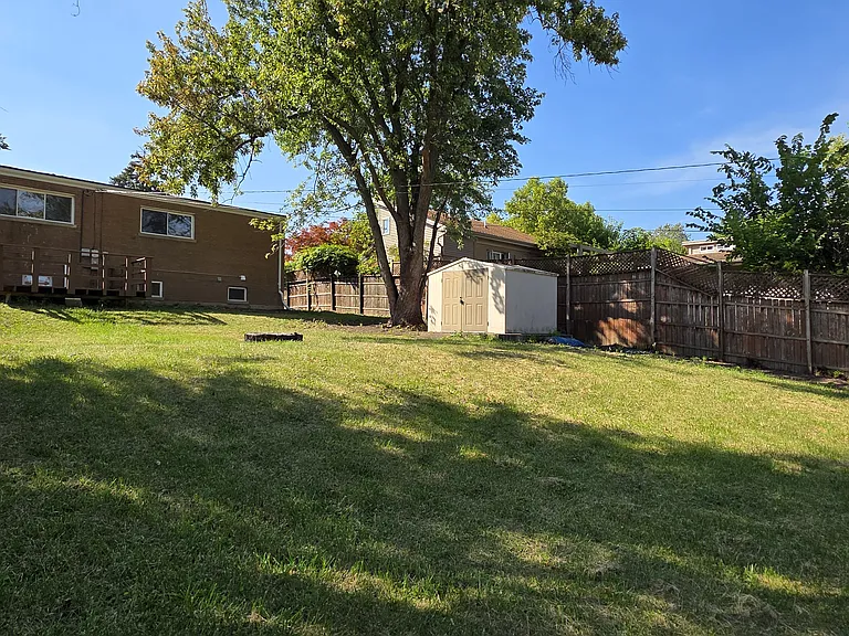 1439 S Highland Ave — Photo 22