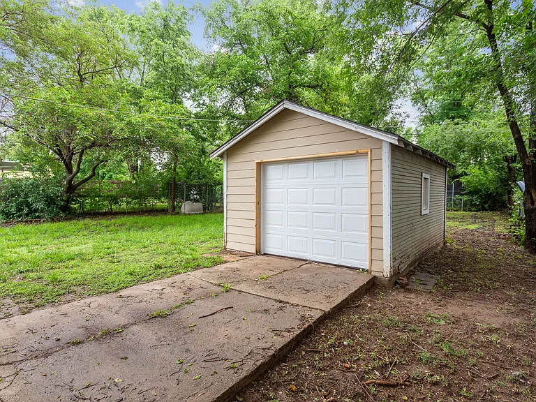 6543 N East Park View St — Photo 20