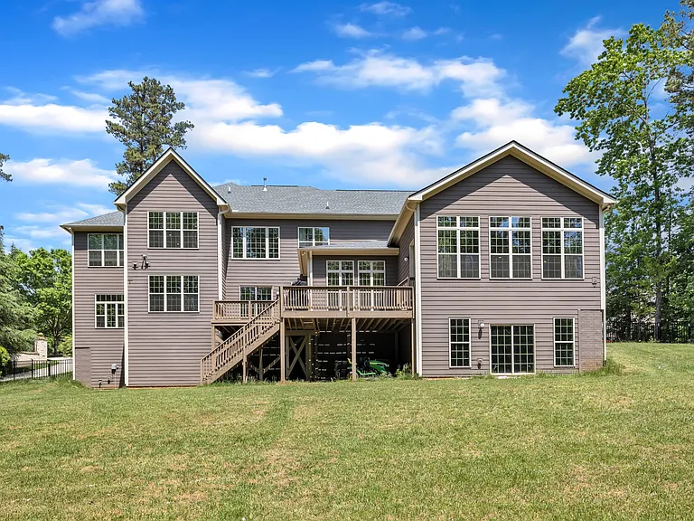 7304 Hasentree Club Dr — Photo 69