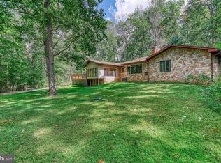 7510 South Rd, Seven Valleys, PA 17360