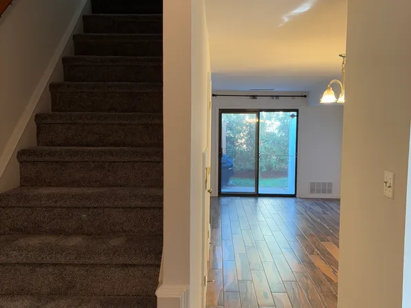 11104 Snug Haven Ln, Fairfax, VA 22030