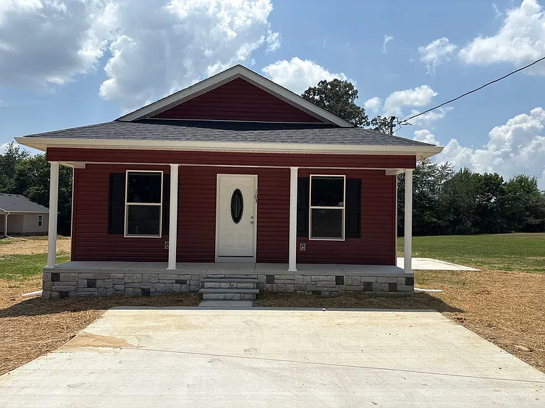 103 Hummingbird Dr — Photo 2