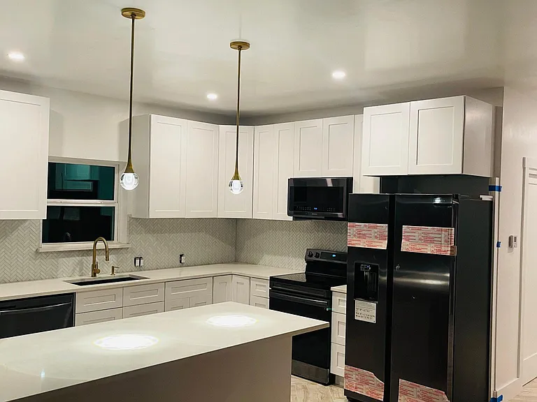31 Heathrow Ln — Photo 8