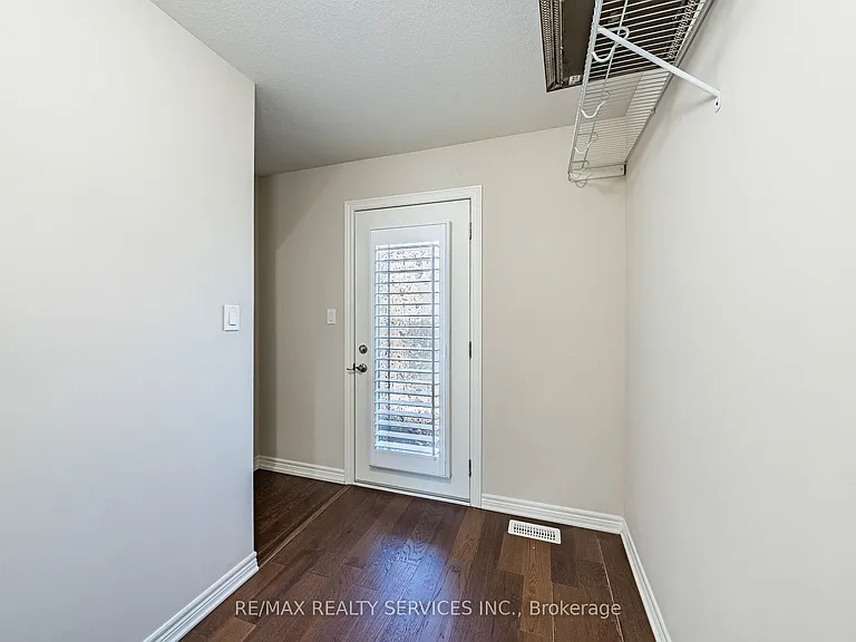43 Sonoma Valley Cres — Photo 28