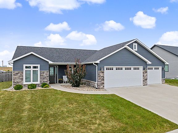 2nd image of 1509 Ledges Dr