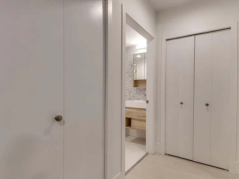 1425 Haro St #105 — Photo 14
