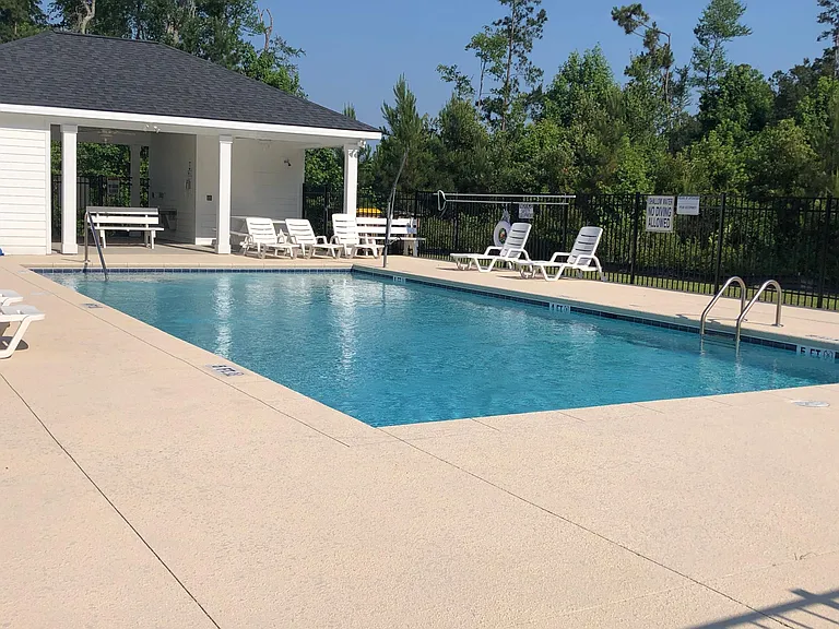 Community pool