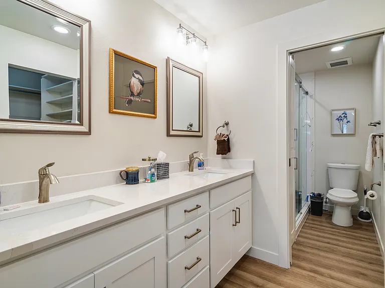 7687 S Winterdale Cir — Photo 12