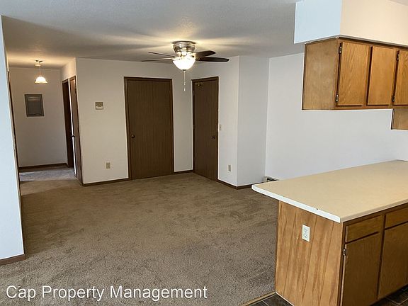 5th image of 450 S Fairfield Ave #8322324
