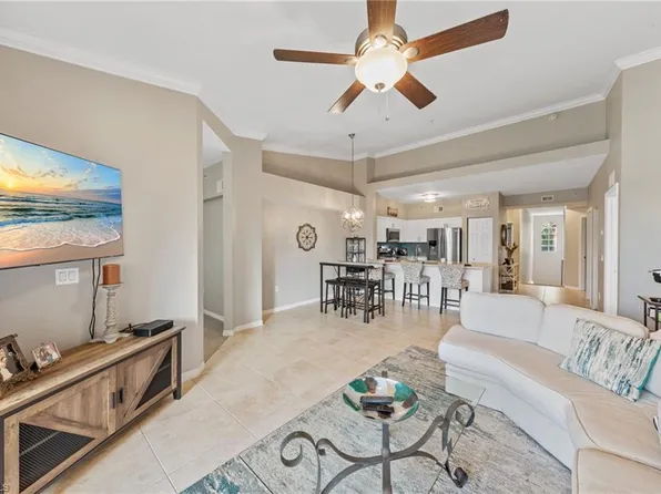 10017 Villagio Gardens LN #207, ESTERO, FL 33928