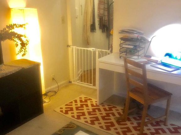 3rd image of 2909 Newtown Ave APT 3