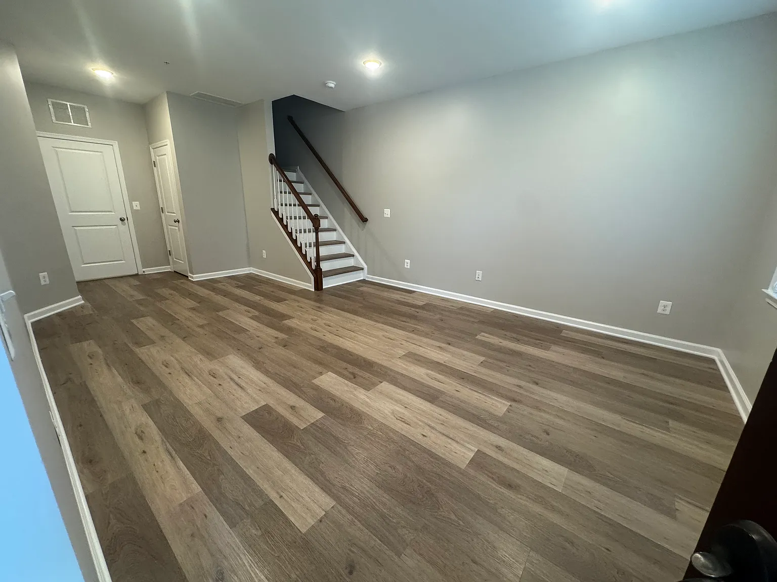 3 bed, 2.5 bath, 1992 sqft, $2,900 — Photo 3