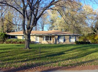 2948 Briarcliff Dr, East Lansing, MI 48823