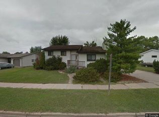 527 Spruce St, Onalaska, WI 54650