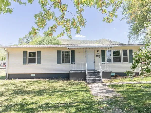1508 Chestnut Ave #A, Buena Vista, VA 24416