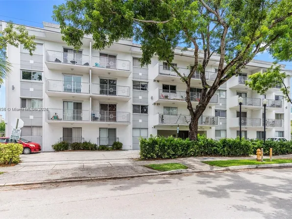 445 SW 11th St APT 408, Miami, FL 33130