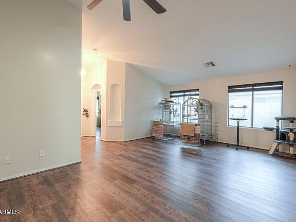 5th image of 2049 N THUNDERBIRD Avenue