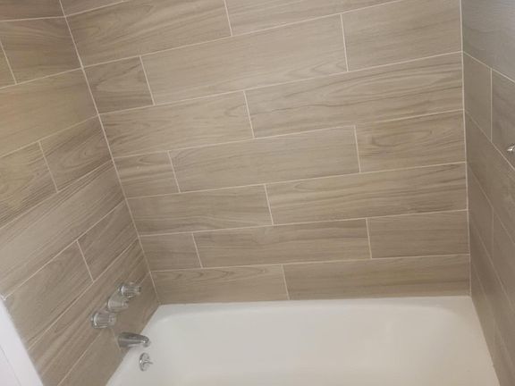 5th image of 301 Charleston St NE APT 1