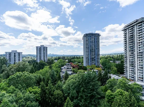 9521 Cardston Ct #1408, Burnaby, BC V3N 4R8
