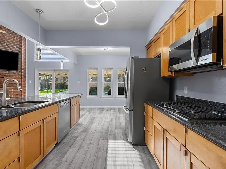 1016 Glenshannon Ave — Photo 31