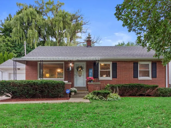 11122 West Hope AVENUE, Wauwatosa, WI 53222