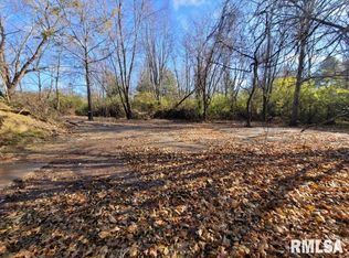 21099 Hideaway Estates Rd, Petersburg, IL 62675