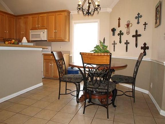 5th image of 3912 Mountain Vista Dr