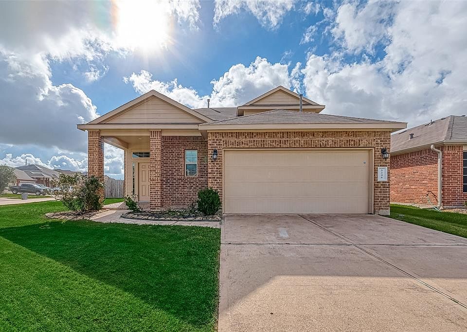 1st image of 5246 Lilac Hollow Ln