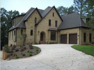 3205 Indian Crest Dr, Indian Springs Village, AL 35124