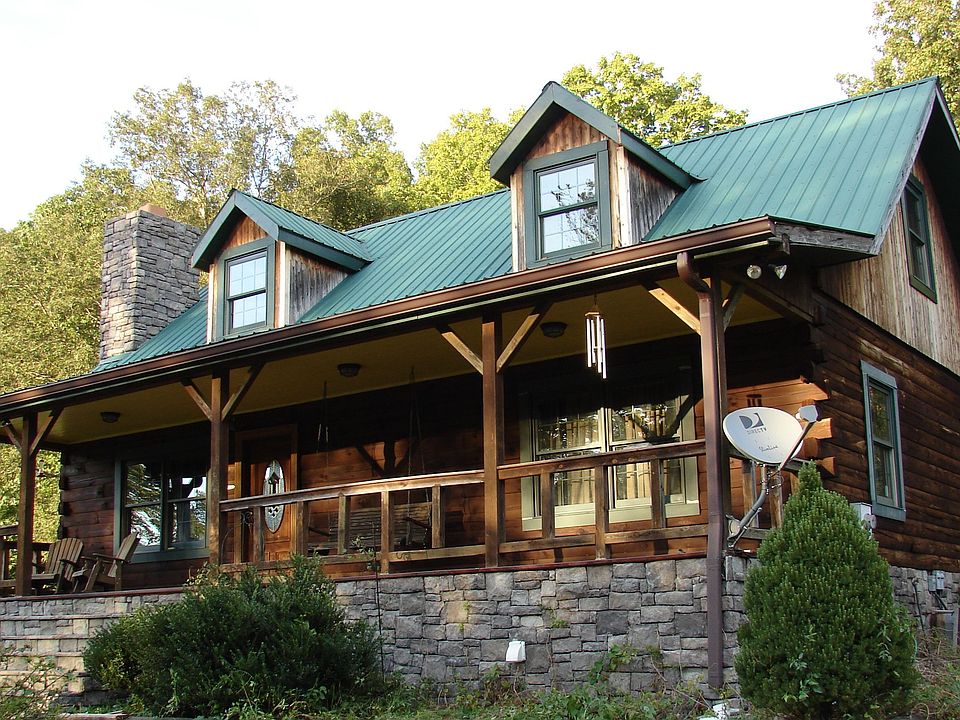 modern log home