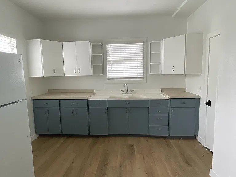 8132 SE Cooper St — Photo 2