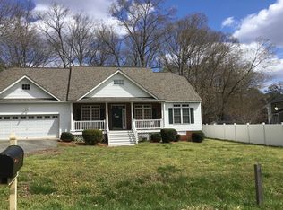 12413 Petersburg St, Chester, VA 23831