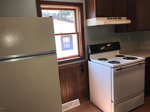 4th image of 1007 N James St