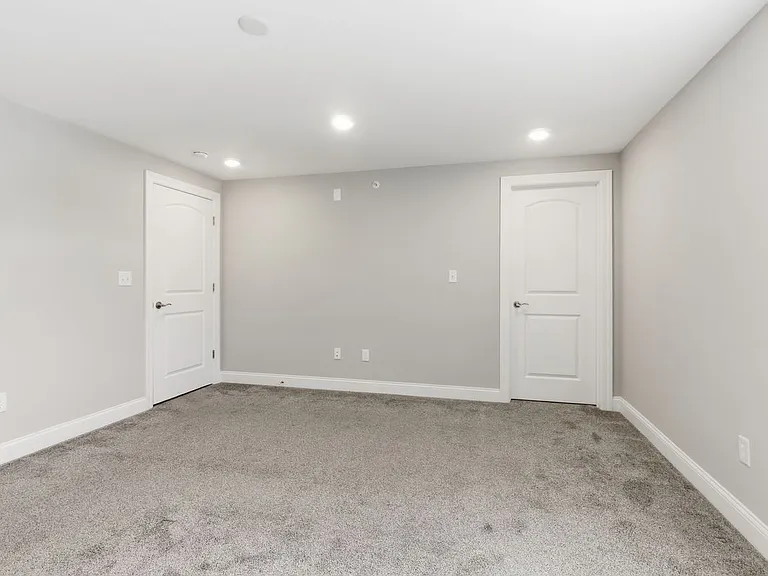 18 N Union Ave #5 — Photo 23