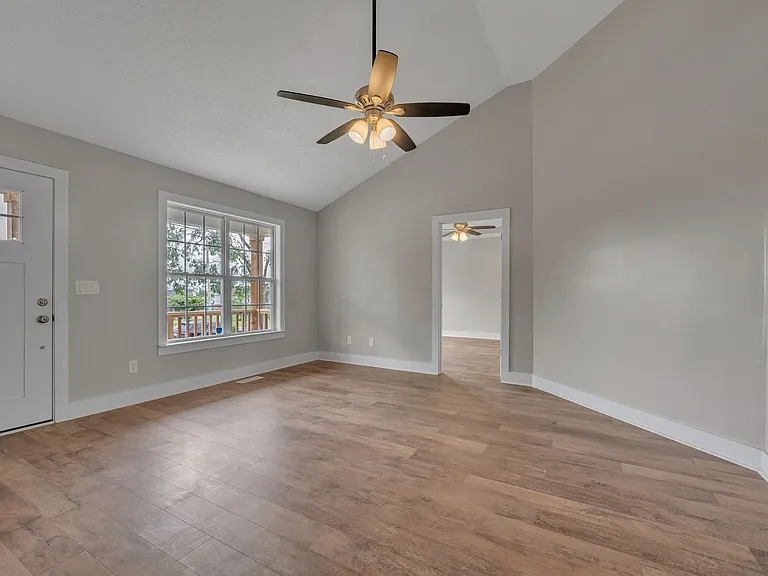 1245 Pierce Rd — Photo 8