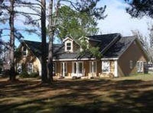 6079 Stacie Cir, Blackshear, GA 31516