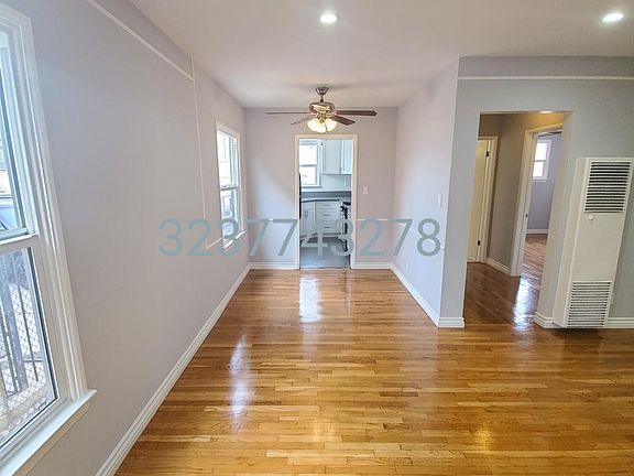 3rd image of 1015 N Normandie Ave
