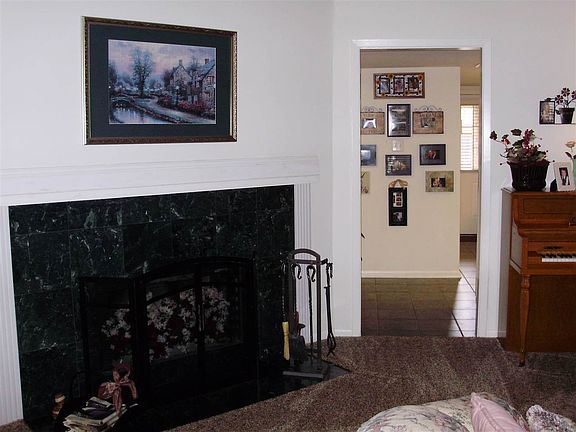 5th image of 625 Baylor Dr