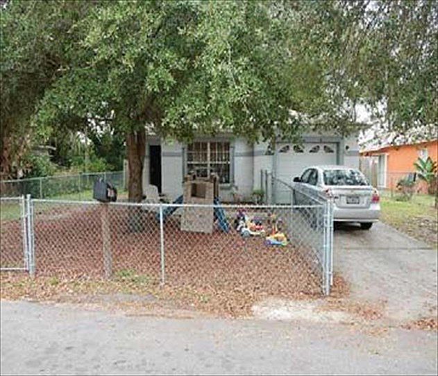 1st image of 3202 E Ida St