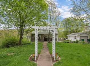 44 Tinkertown Rd, Pleasant valley, NY 12569