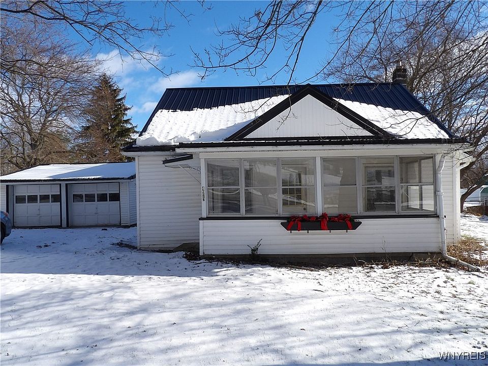 1st image of 4973 School St