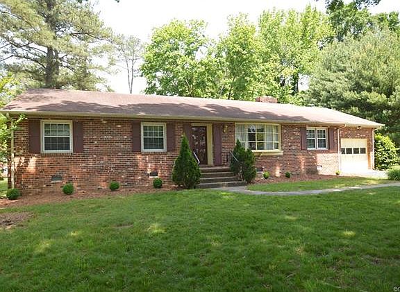 2nd image of 1114 Diane Ln