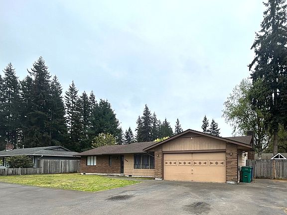 2nd image of 4616 109th Pl NE