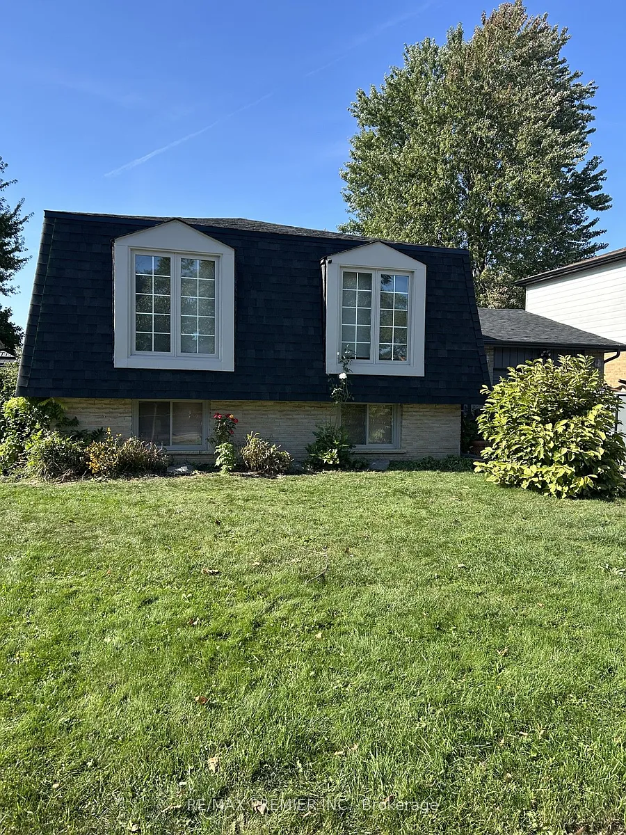 Building Photo - 235 Louis Dr