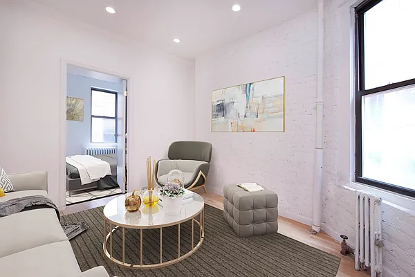 Rented by R New York | media 8