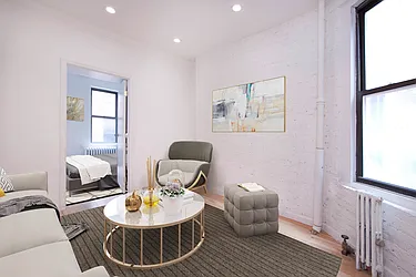 Rented by R New York