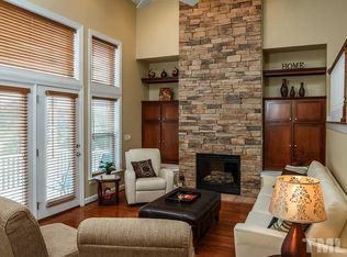 211 Broadgait Brae Rd, Cary, NC 27519