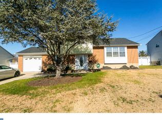 1037 Coronet Ln, Somerdale, NJ 08083