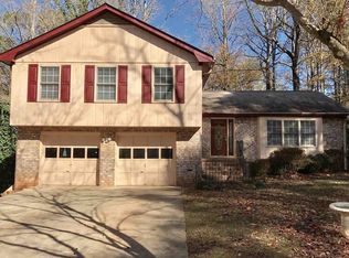 2066 Forest Dr, Fayetteville, GA 30214