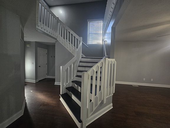 2nd image of 4203 Cedar View Ct